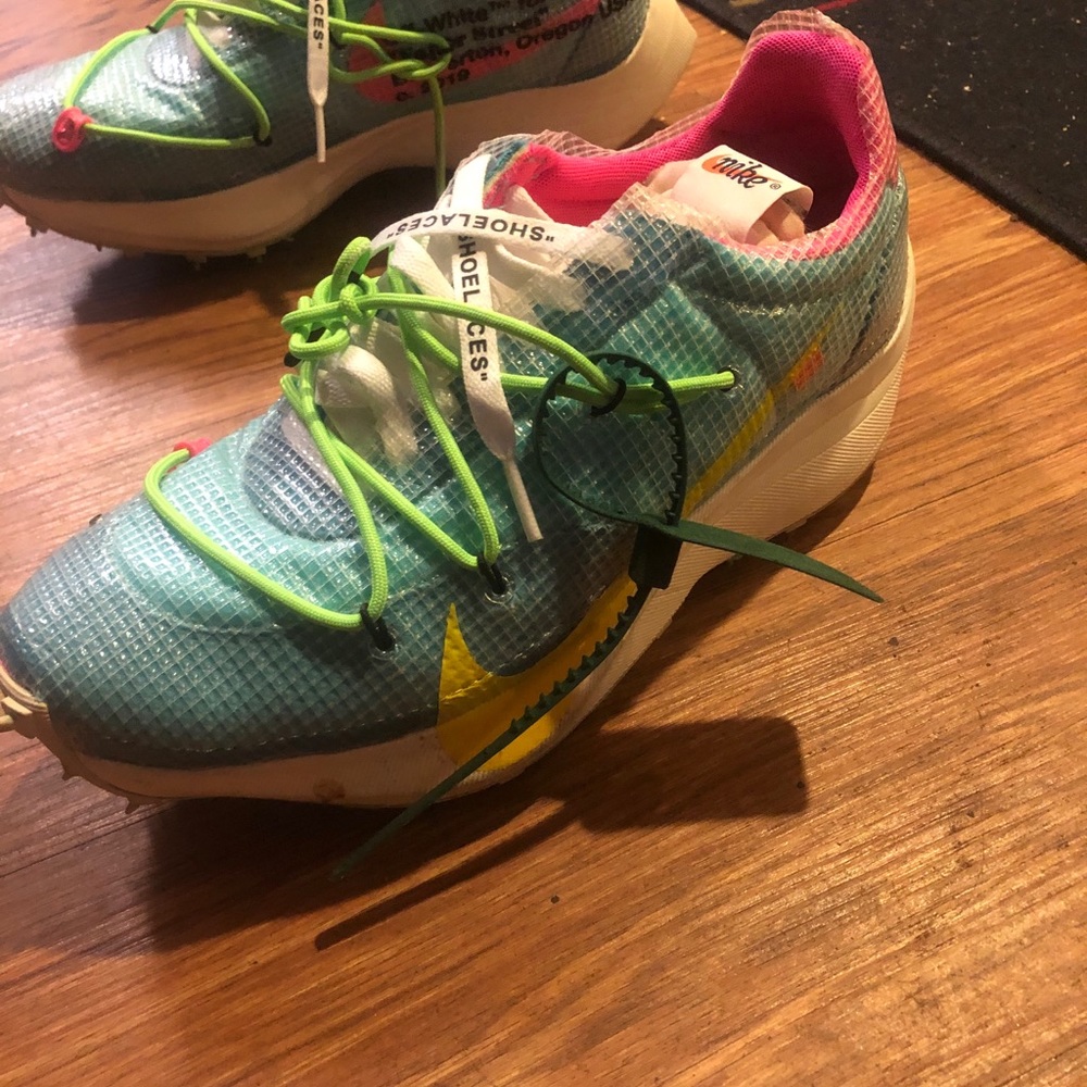 Off-White Vapor Street Size 9.5